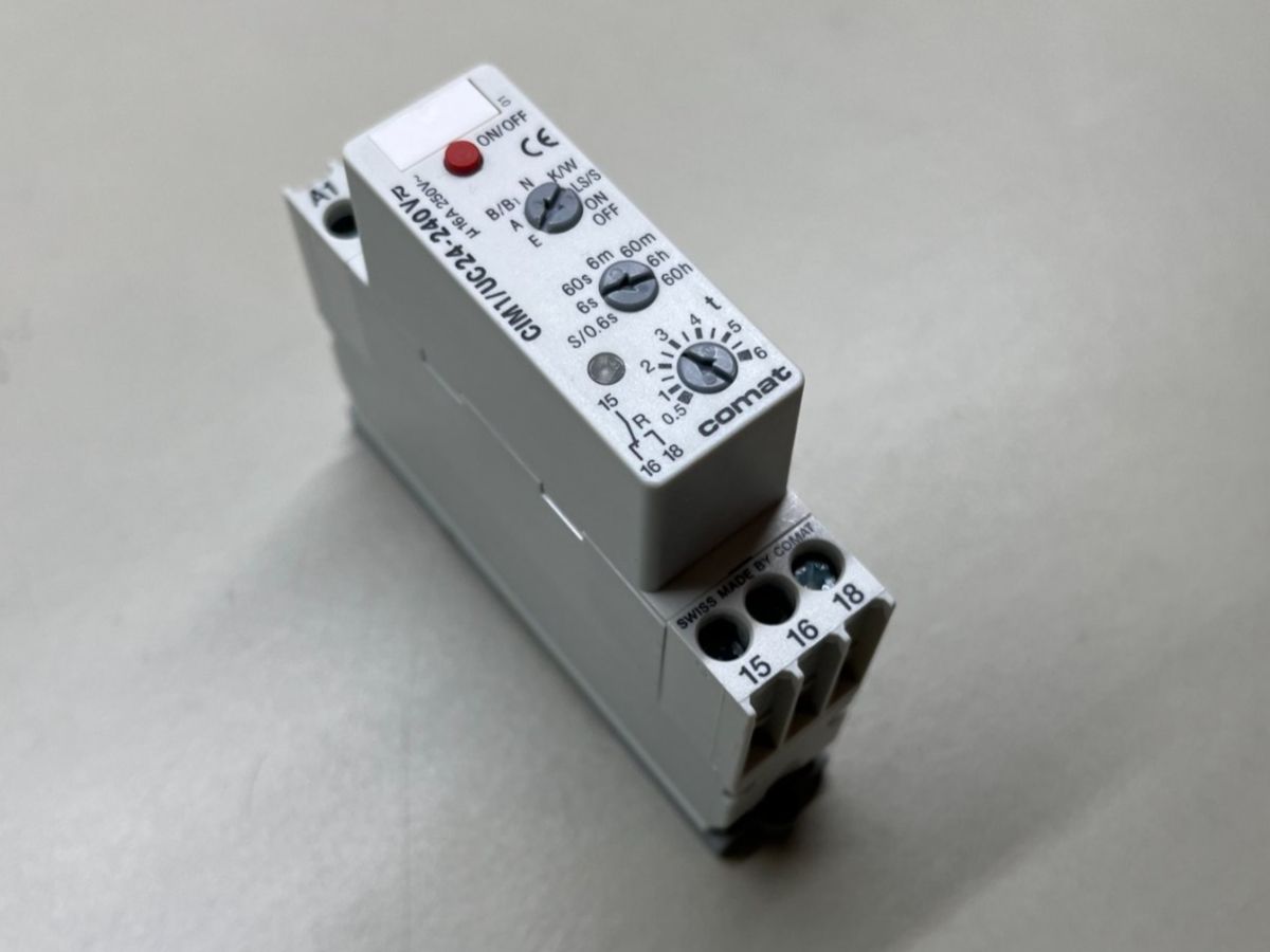 Componenti elettronici: Comat Multifunktionsrelais – Usato da Jenaz venduto da Speedy350