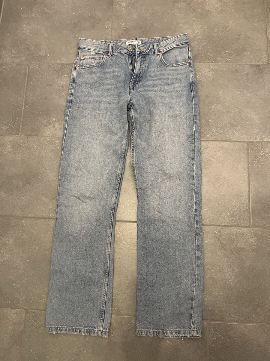 Pull&Bear Jeans: Straight Leg Jeanshose – Neu (gemäss Beschreibung) aus Bellikon von Ruth_62