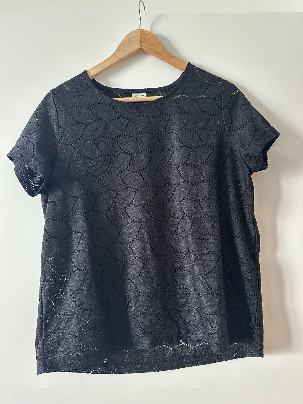 Top: Haut noir – Nuovo (secondo la descrizione) da Lausanne venduto da sou_w9bl