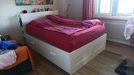 Brimnes Bett von IKEA 140X200