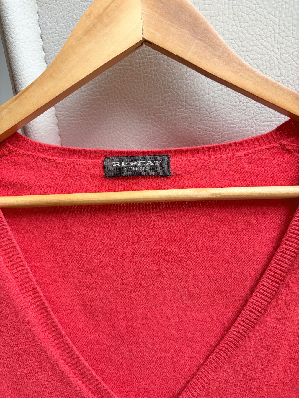 Repeat Vestes: Repeat Kaschmir Strickjacke Gr.40/42 – D'occasion à Unterägeri par Jutka_04 1