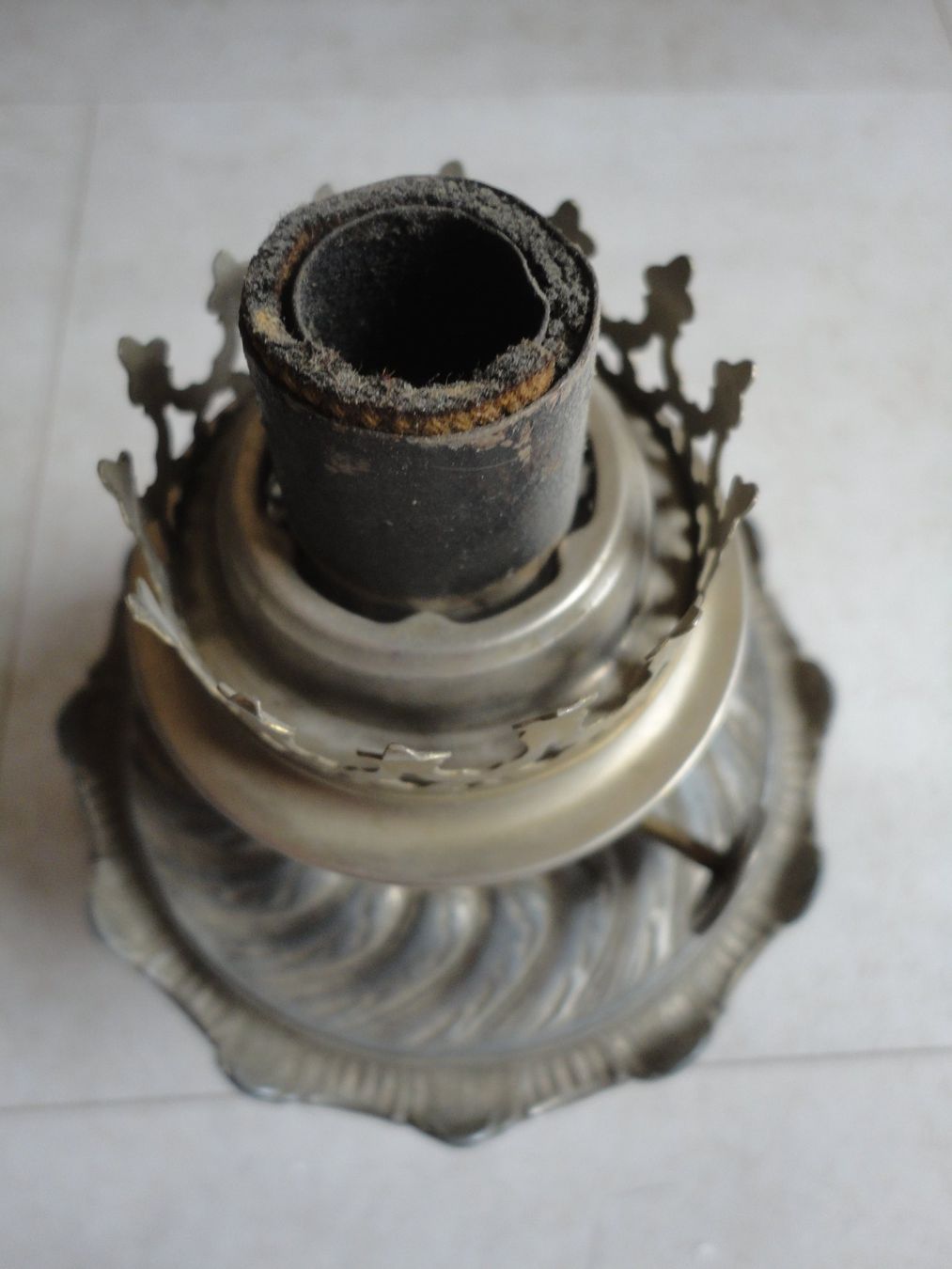 Lampade: Antike Petroleumlampe – Usato da Gelterkinden venduto da Gimbo2 3