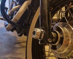 Harley Davidson Vorderachsmutter-Abdeckung Custom