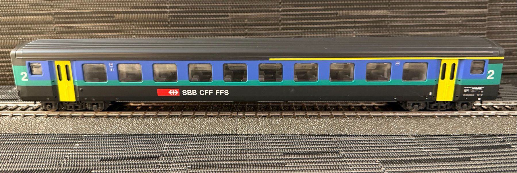 Roco Modellini di ferrovie: Roco H0 SBB EW II Interregio Prototyp, Top Zustand – Nuovo (secondo la descrizione) da Wallisellen venduto da rfl_w2tj 1