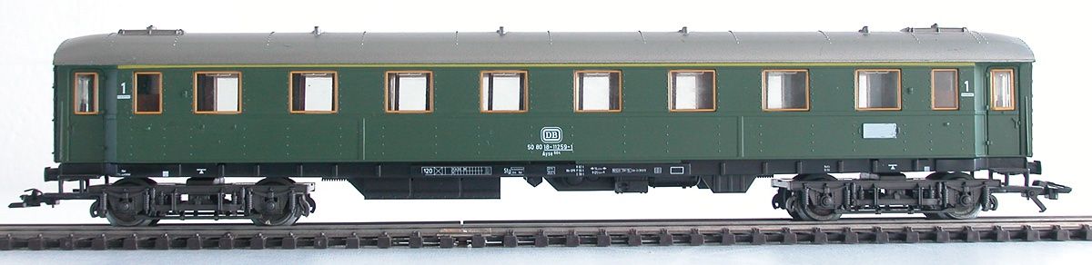 Märklin Modellini di ferrovie: Märklin Eilzugwagen Ayse 604 der DB Spur H0 – Usato da Oberwil BL venduto da Klang 1