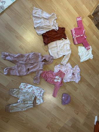 Baby Kleider Set Mädchen verschiedene Teile Grösse 62/68