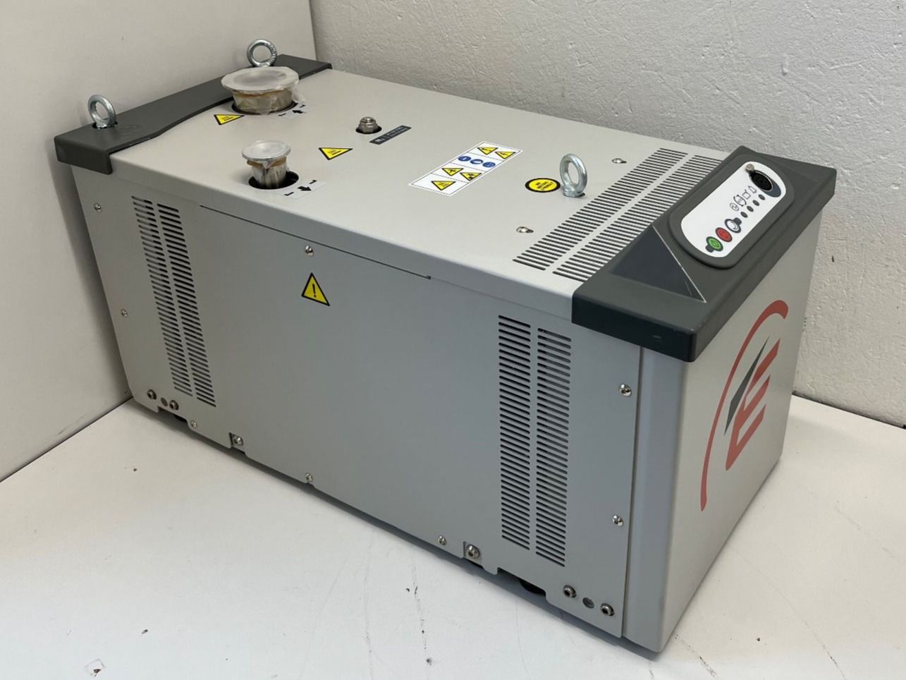 Accessori da laboratorio: Edwards nXL 110i von 2021 – Usato da Niederdorf venduto da LeptonAG_Labor