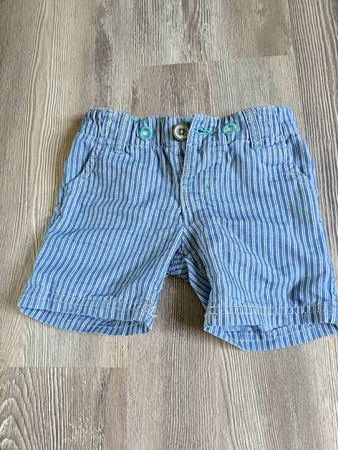 Kurze Hose Gr. 80