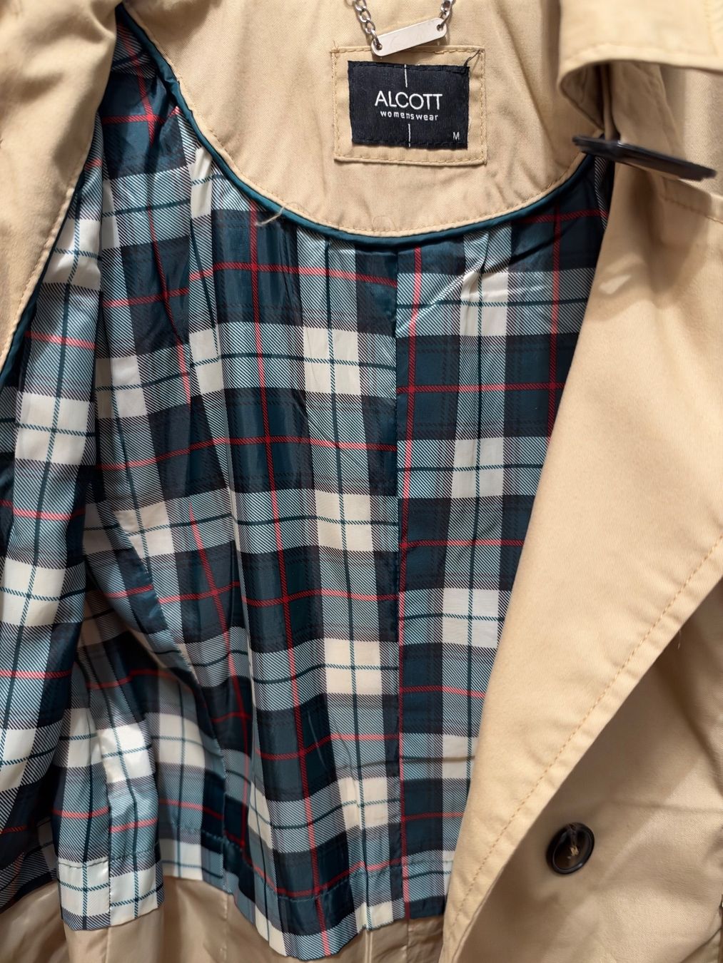 Cappotti: Trenchcoat Alcott beige Grösse M – Usato da Wetzikon ZH venduto da sar_vnk8 1