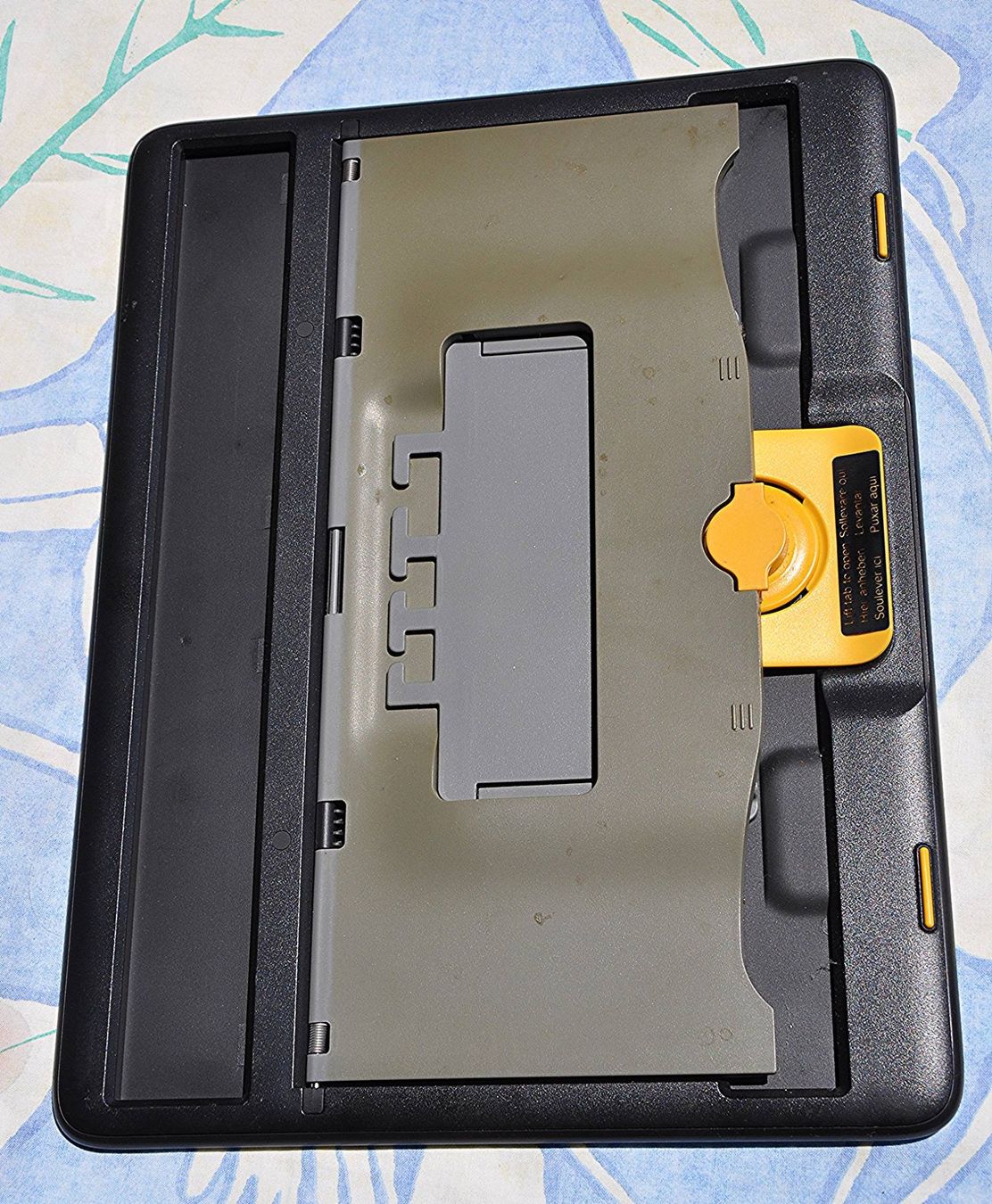 Racks & Ständer: Logitech Laptop Ständer / Halterung – Gebraucht aus Kandersteg von schiffskatze27 2