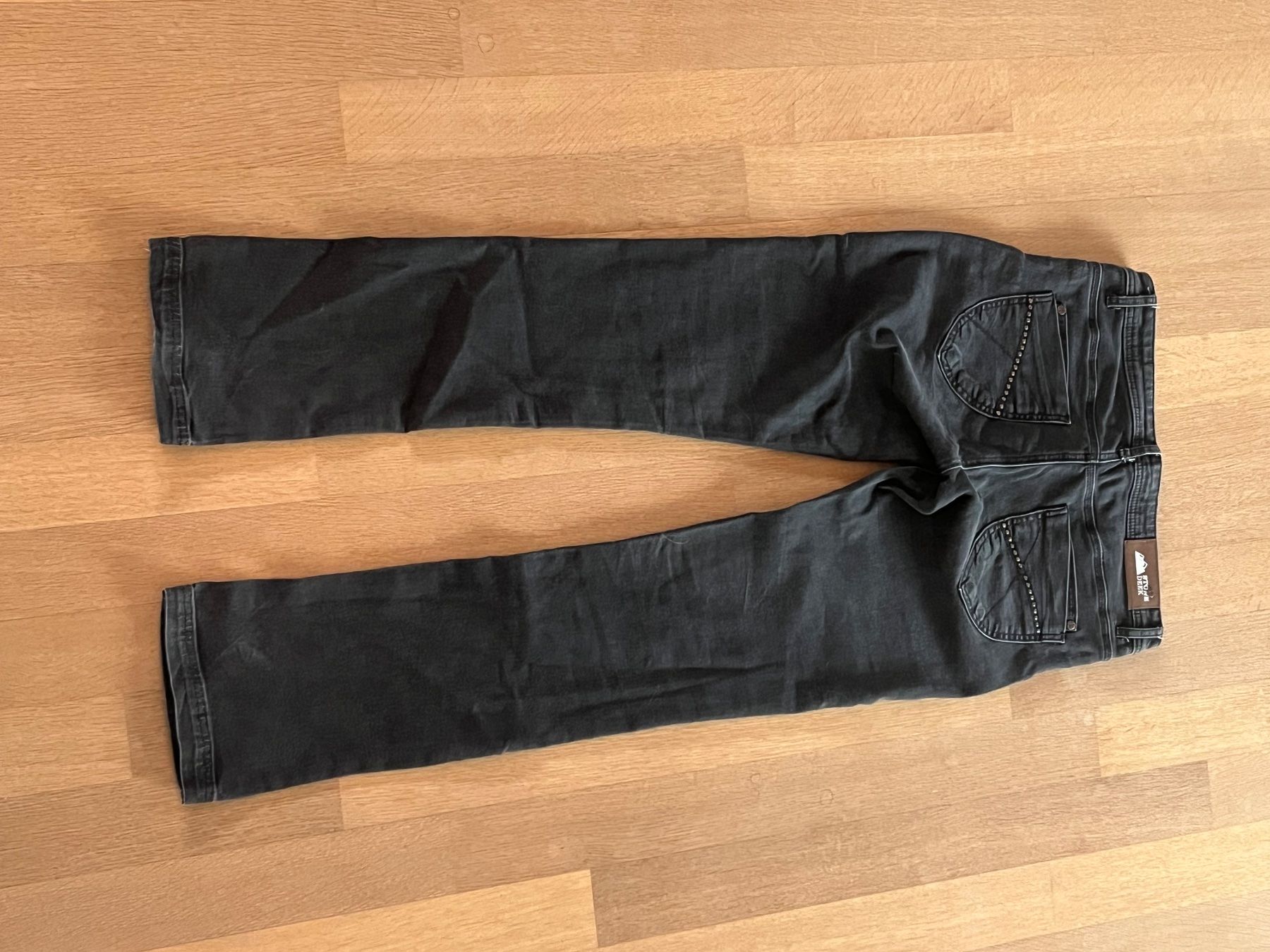 Jeans: Reitjeans Damen schwarz – Gebraucht aus Laupen BE von lee_ym6v 7