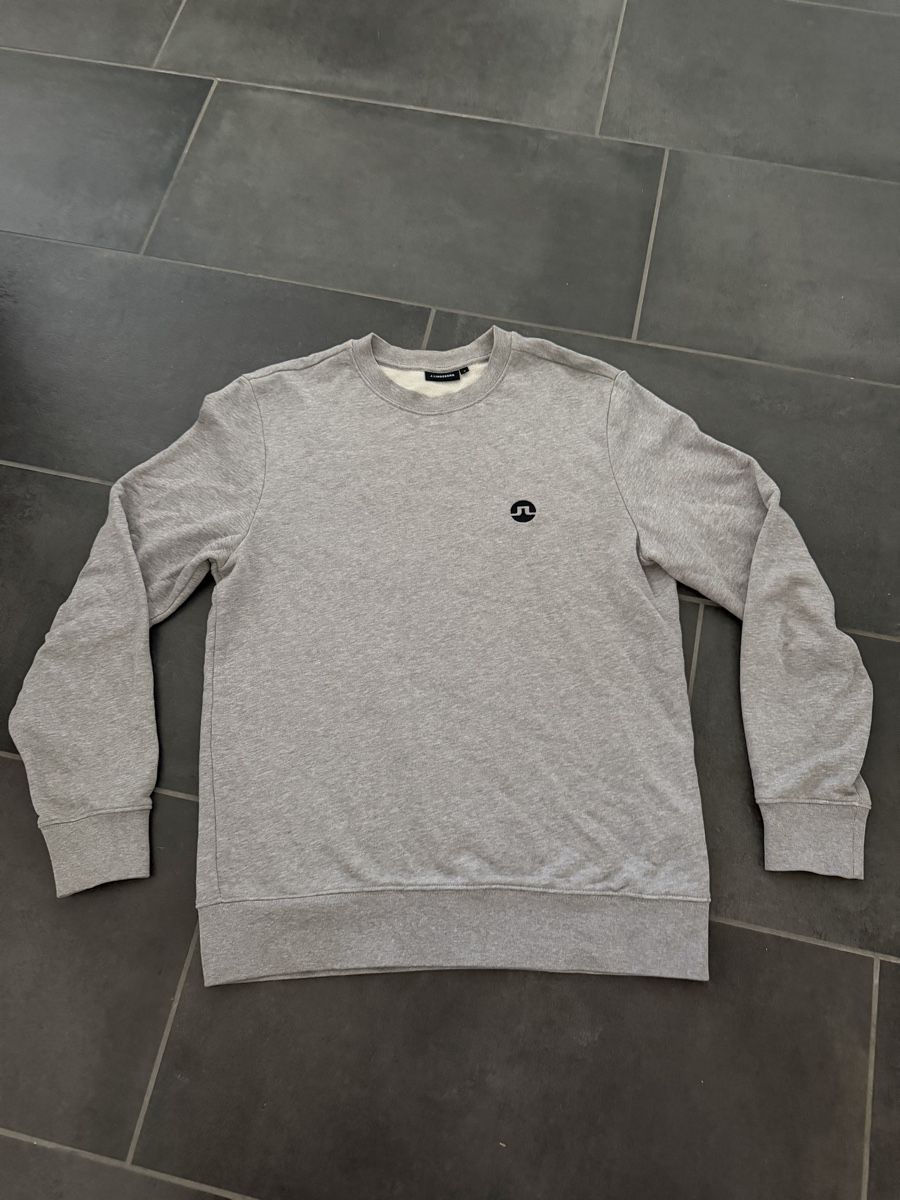 Maglioni & Felpe: J. Lindeberg Pullover grau Grösse S  – Usato da Frauenfeld venduto da Reto89