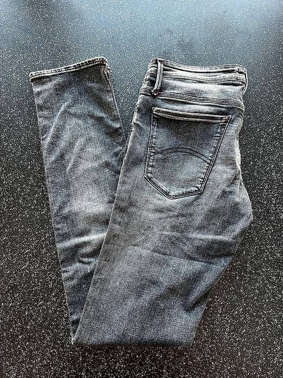 Jeans: Tommy Hilfiger Jeans Gr. 31/34  – Gebraucht aus Sarnen von Sejosa15 3