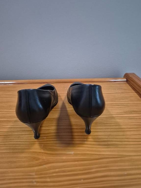 Chaussures femmes: Damenpumps – D'occasion à Auenstein par mth_rp5y 2