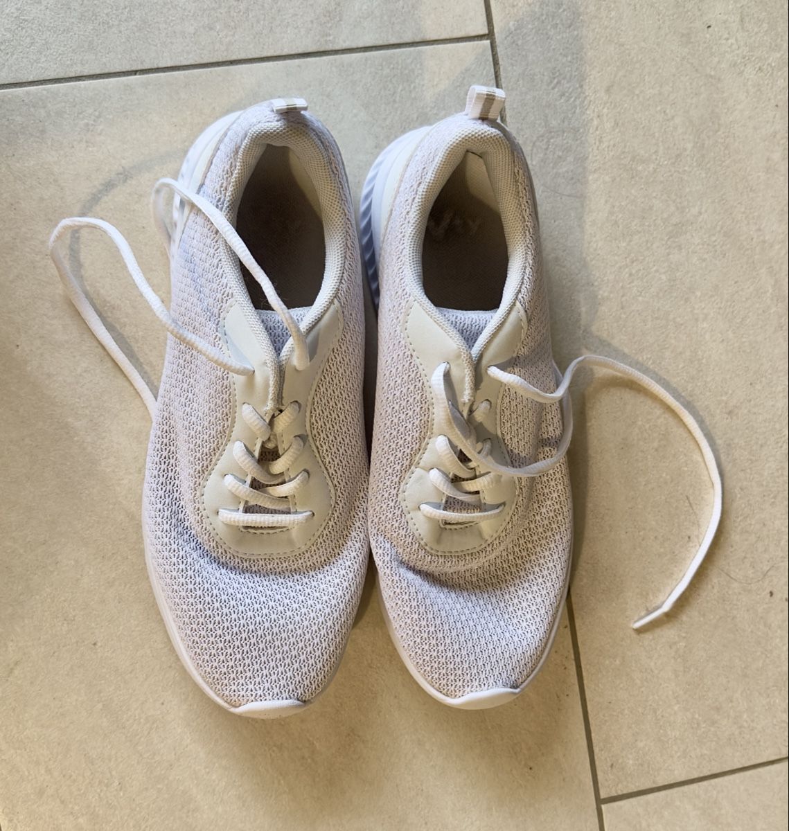 Scarpe da donna: Chaussures de sport intérieure Vty – Usato da Gilly venduto da otiik 2