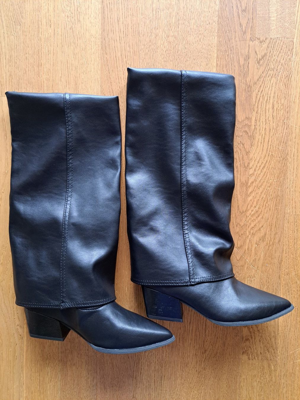 Scarpe da donna: Damen Stiefel Gr. 38 – Usato da Oetwil am See venduto da Kuechenzeit