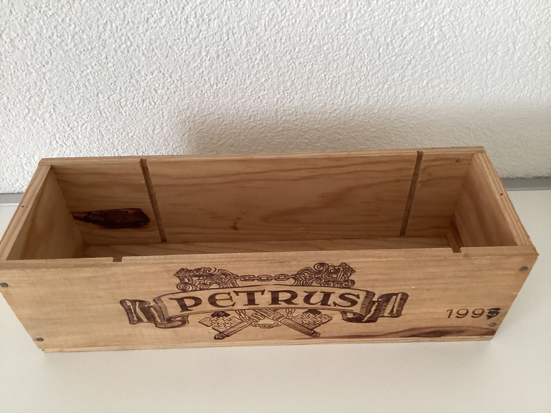 Altro: Chateau Petrus Weinkiste 1995 1er – Usato da Flawil venduto da Barschfreak 1