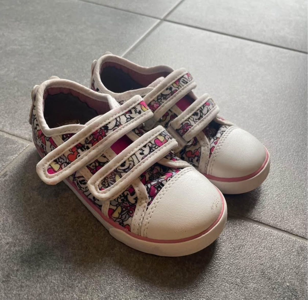 Geox Scarpe per ragazze: Geox Minnie Schuhe Grösse 24 – Usato da Spreitenbach venduto da Princess1989
