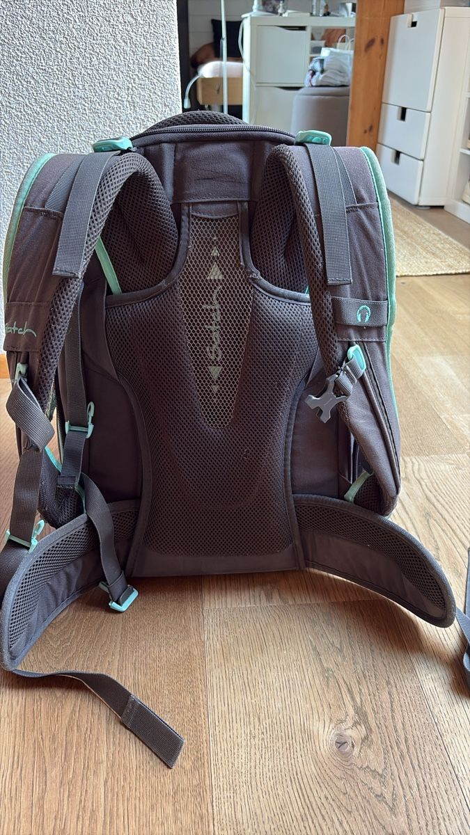 Satch Kindertaschen: Satch Schulrucksack mit diversen Gebrauchspuren – Gebraucht aus Sevelen von giawe07 3