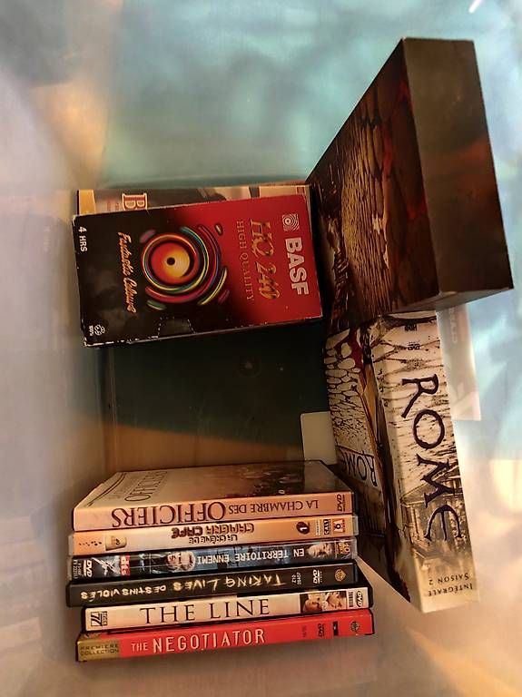 Tous les DVDs: DVD au plus offrant  – D'occasion à Neuchâtel par 2000ne 1