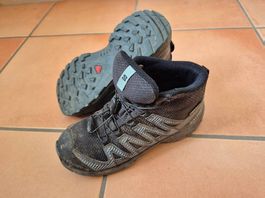 Salomon Trekking Schuhe Grösse 33