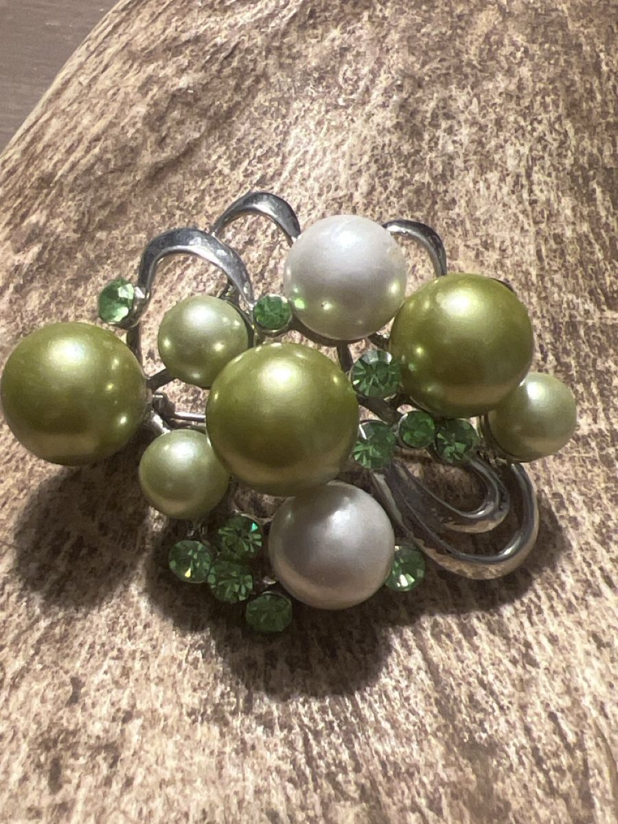 Spille & Fermagli: Elegante gründliche Brosche mit Perlen – Usato da Seon venduto da Sunny-Schmuck78 1