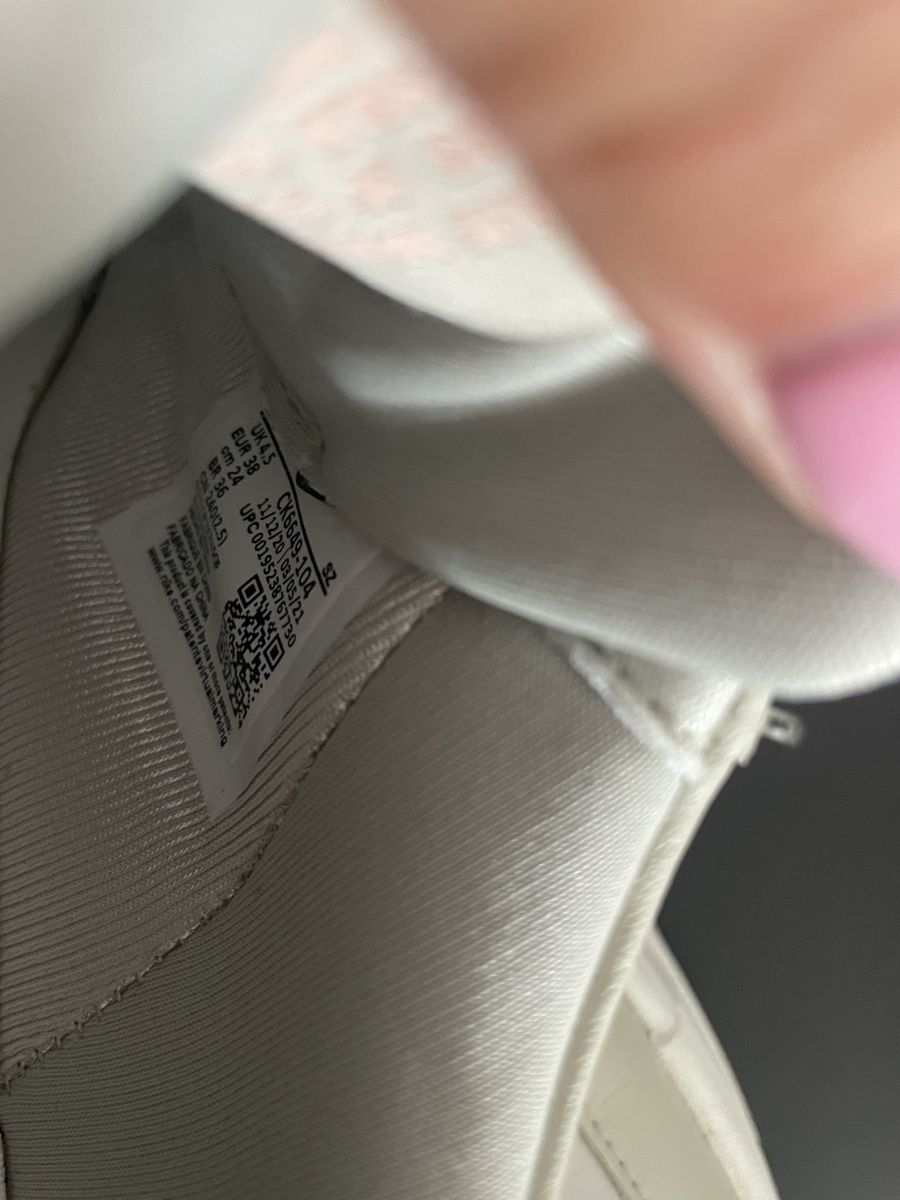 Nike Scarpe da donna: NIKE Sneaker, Grösse 38, Farbe grün – Usato da Oberdiessbach venduto da ram_b26k 3