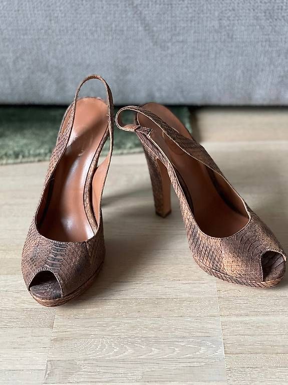 Ash Scarpe da donna: Leder Pumps von Ash – Nuovo (secondo la descrizione) da Unterägeri venduto da RicKat