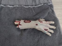 Halloweendeko abgehackte Hand mit Unterarm Plastik