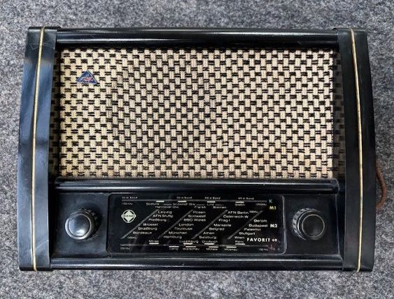 Kleines Emud Radio Favorit 69W (Gebraucht) in Gretzenbach für CHF 49 ...