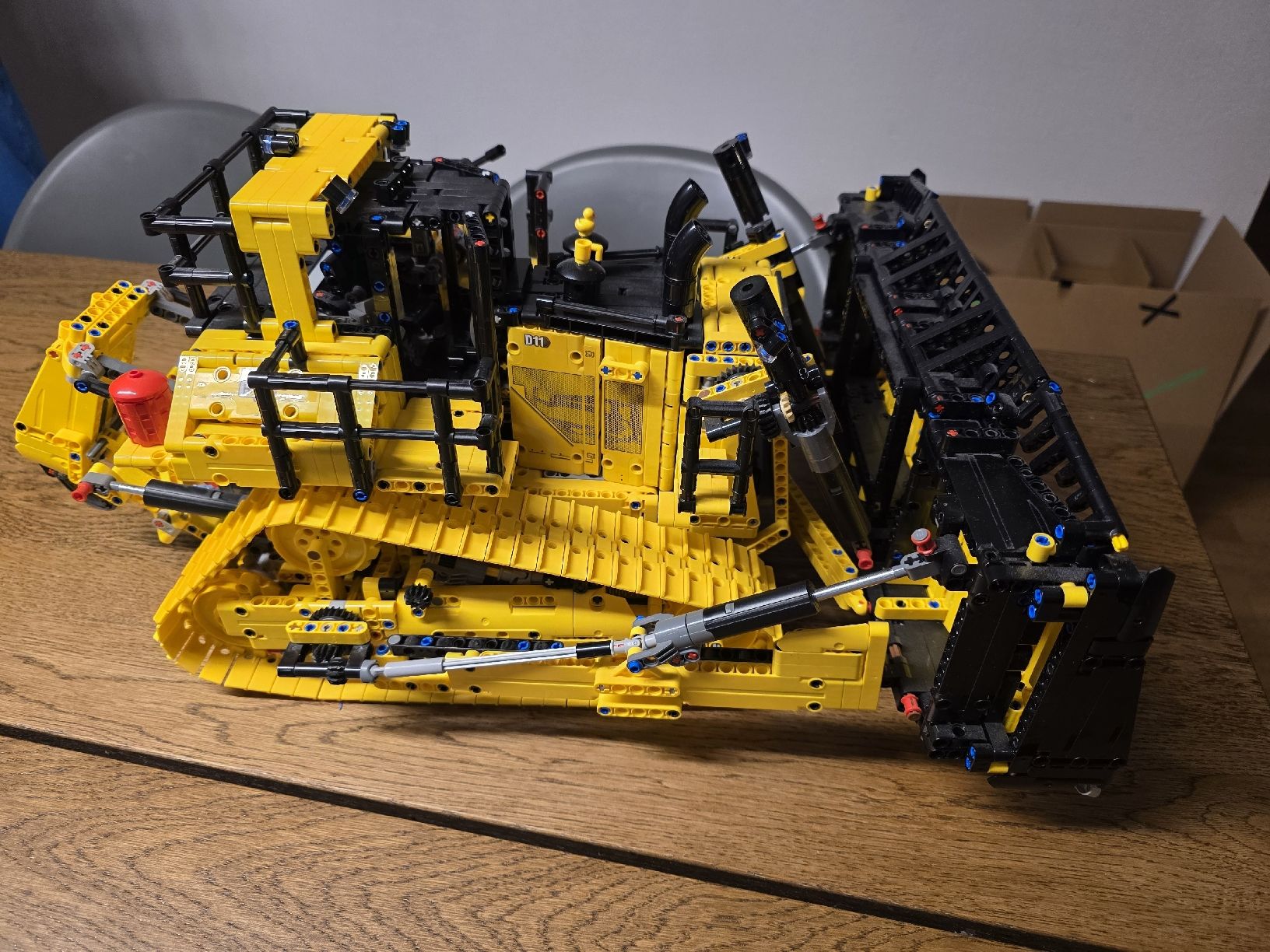 Lego Kit di costruzioni: Original Lego Cat D11 42131 - built bulldozer – Usato da Stetten AG venduto da AlexandruEP 1
