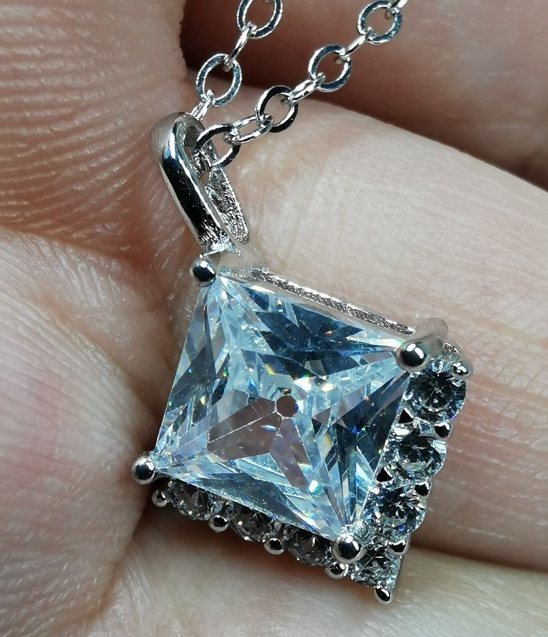 Catenine: Collier argent avec zircons – Nuovo e nell'imballaggio originale da Reconvilier venduto da Tsma67 7
