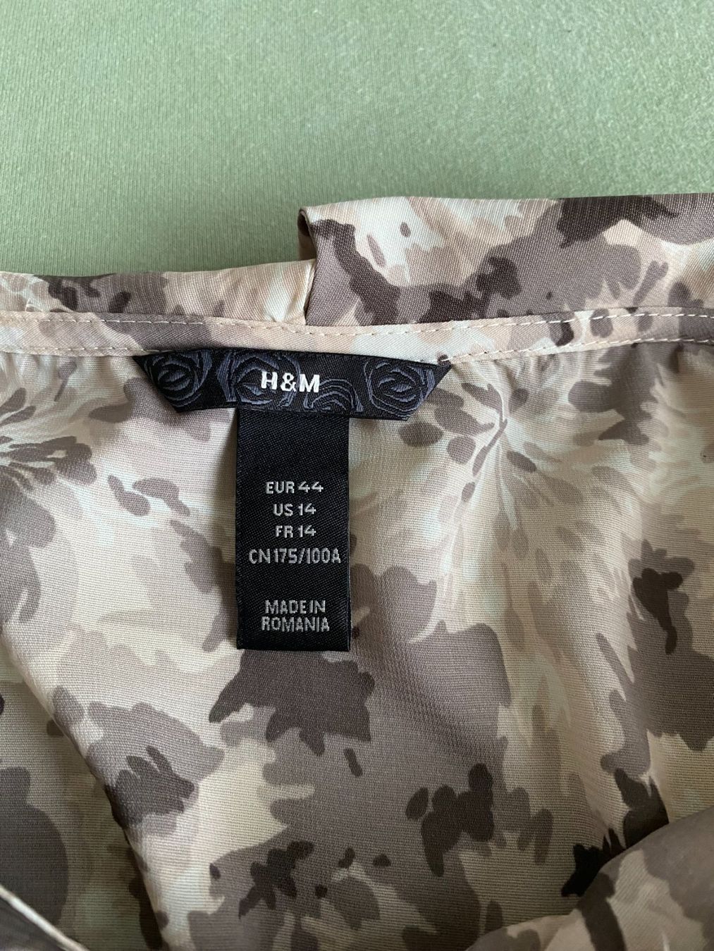 H&M Camicette: Bluse mit Gurt, rosa/beige, Gr. 44 – Usato da Gümligen venduto da Primeselection 5