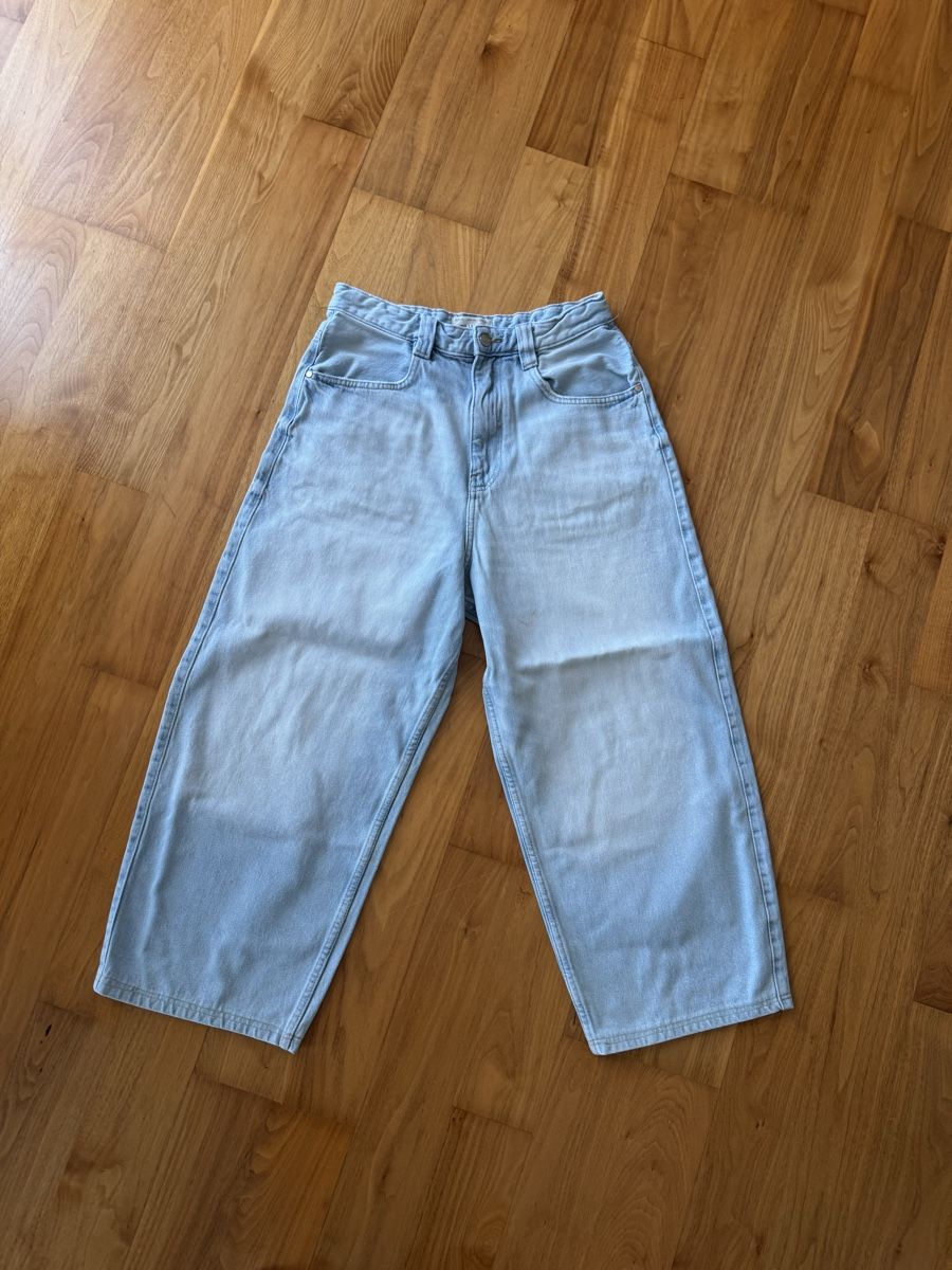 Pull&Bear Jeans: Pull&Bear Skater Fit Jeans – Hellblau – Usato da Alterswil FR venduto da nic_p5mn
