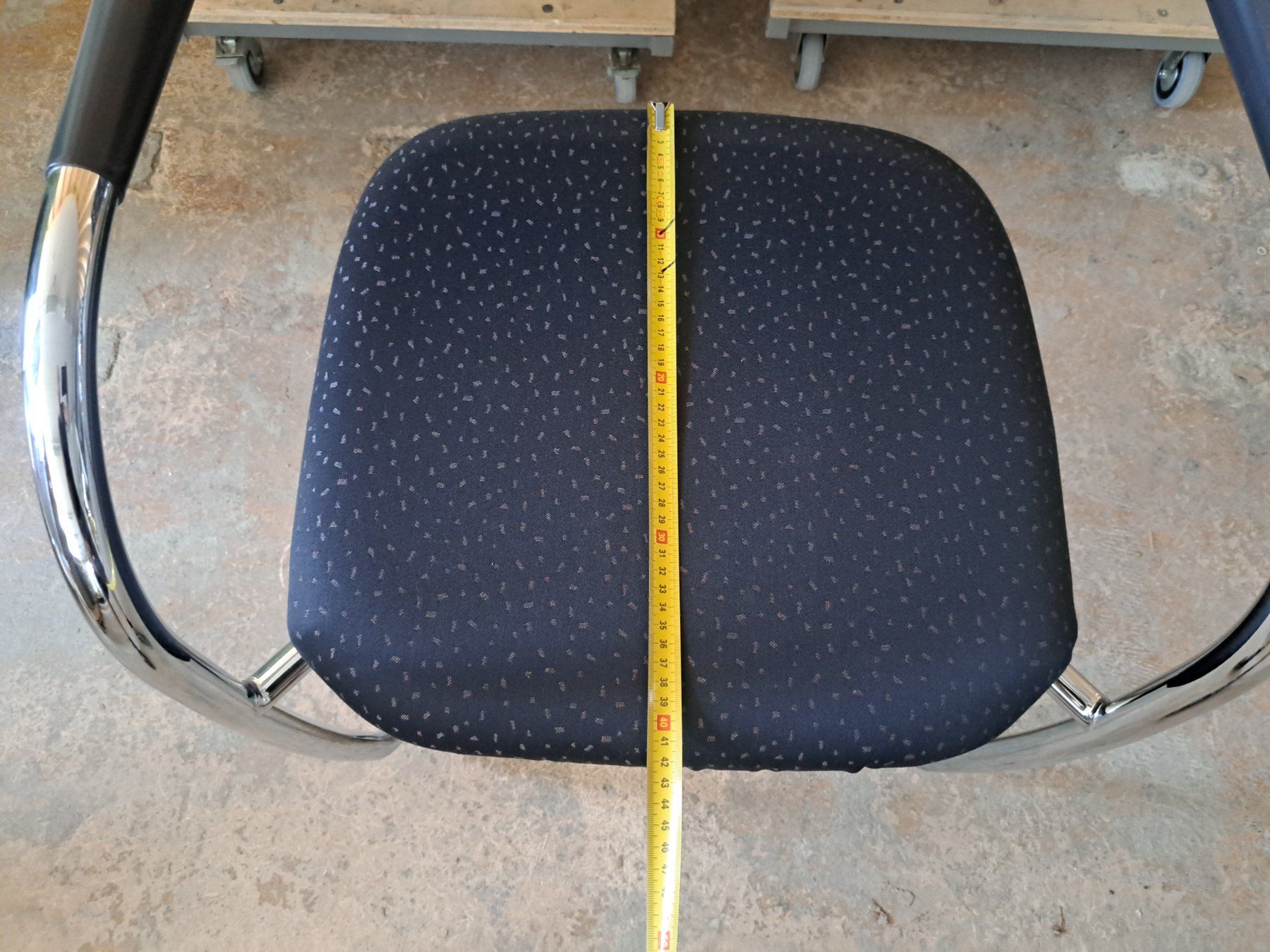 Chaises: 10x Vitra Stapelstuhl Freischwinger – D'occasion à Belp par deal-now 5