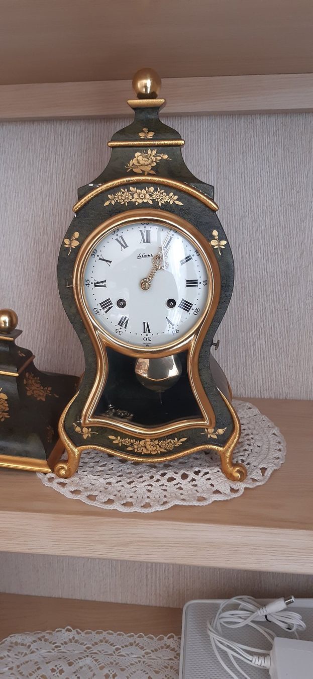 Orologi da terra & Orologi da parete: Pendule Neuenburg Le Castel – Usato da Seengen venduto da zwirrli2