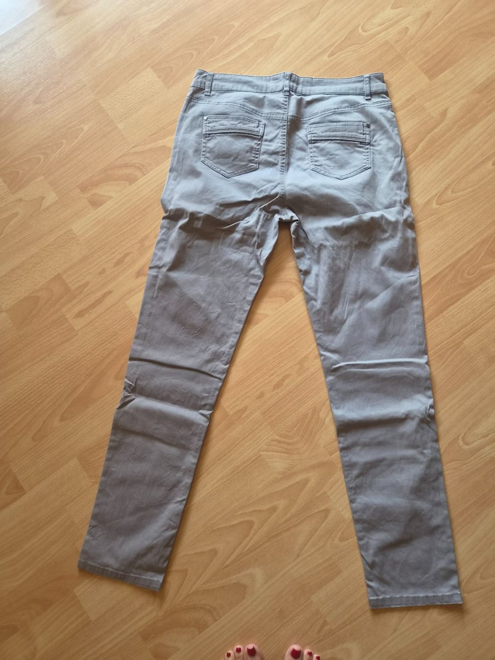 Manor Pantaloni: Manor Damen Jeans Grösse 40 neuwertig hellgrau – Usato da Mumpf venduto da Fabis_Shop 3