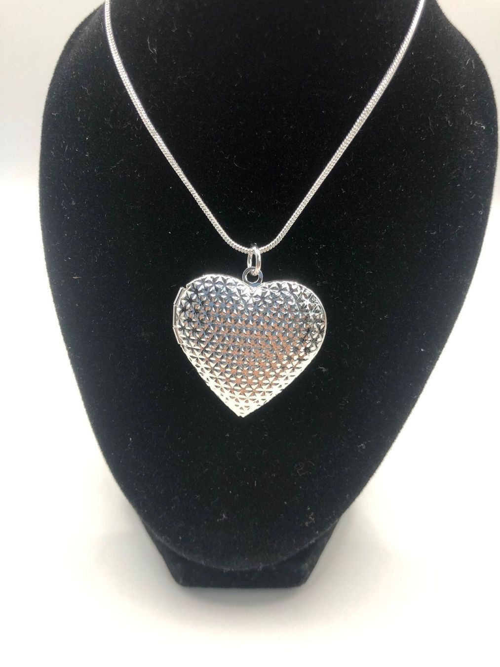 Ketten: Collier avec pendentif coeur 25cm – Neu (gemäss Beschreibung) aus Chamoson von Pince26