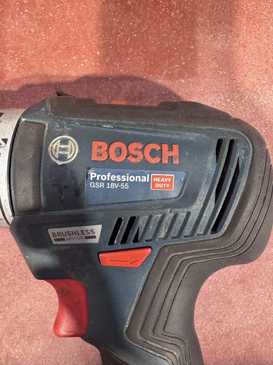 Bosch Tous les outils: Defekte Bosch akkuschrauber  – Défectueux à Buchs SG par Jaci95 1