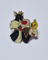 Disney Sylvester & Tweety Pin