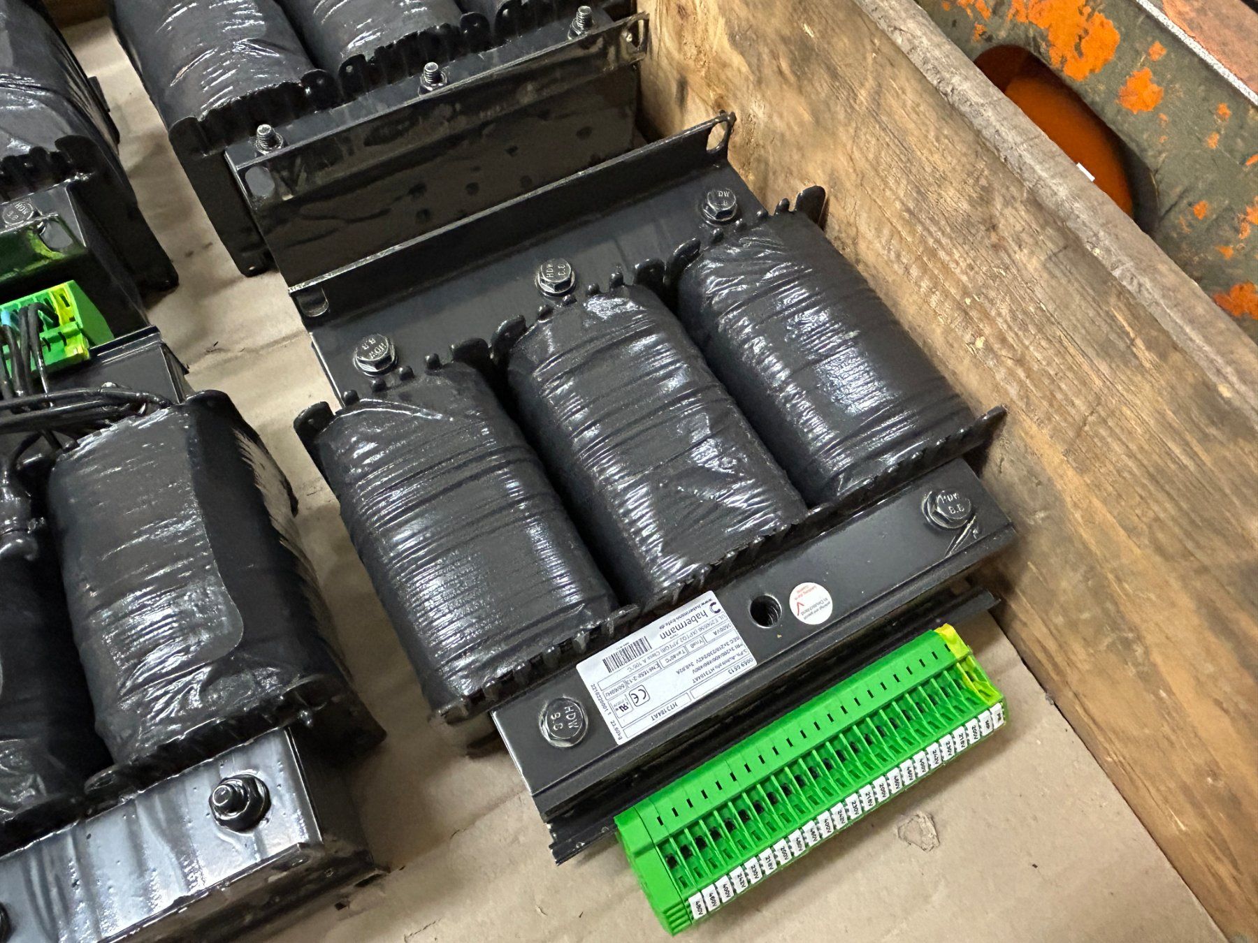 Elektronikbauteile: Posten Elektro Trafo und anderes Material – Neu und originalverpackt aus Zofingen von Maschinenfabrik 1