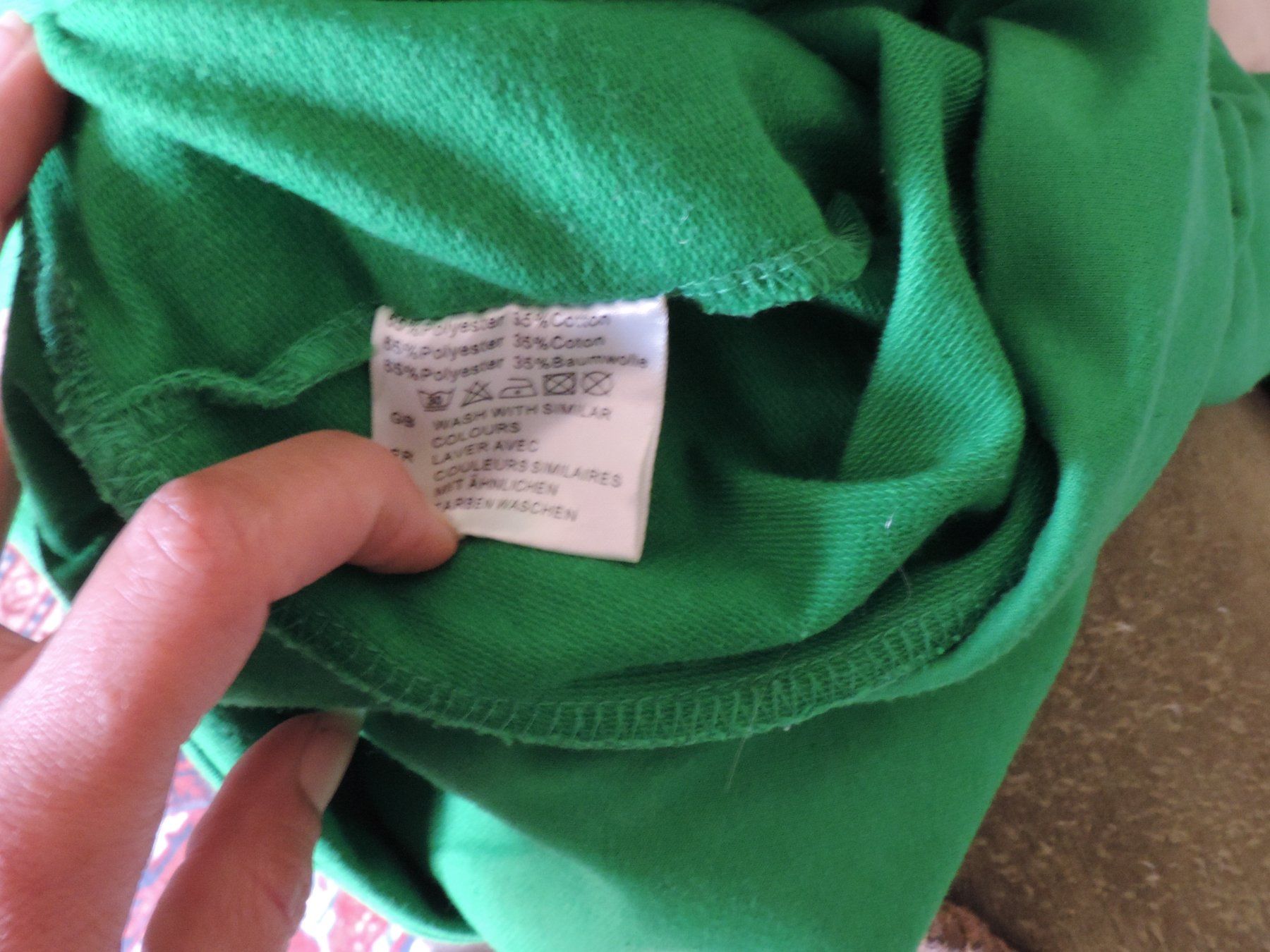 Lots de vêtements: training ensemble – D'occasion à Genève par Axelle333 9