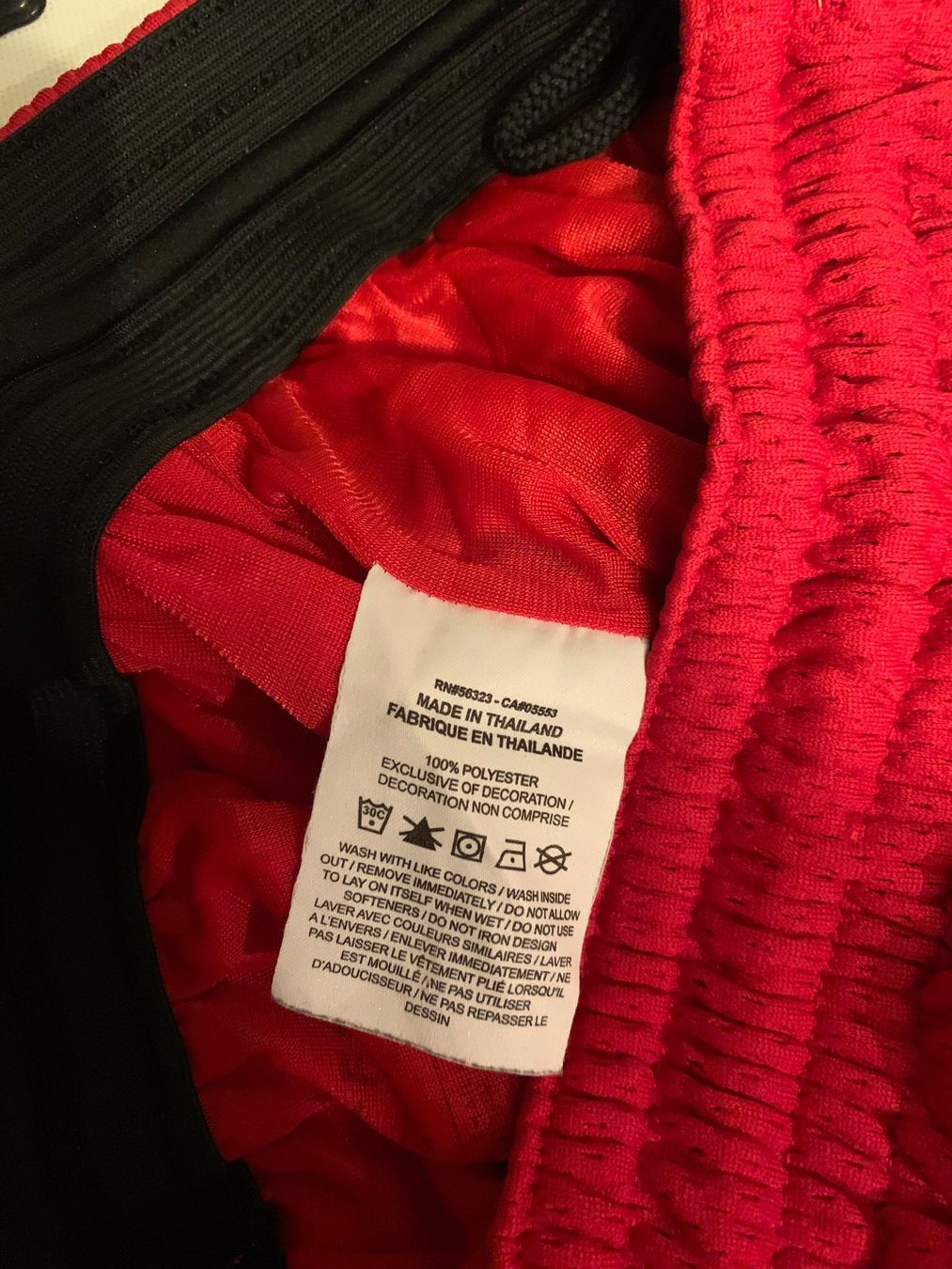 Nike Hosen: Herren Nike Shorts rot, Grösse L – Gebraucht aus Rosshäusern von MiJoDoOl 3