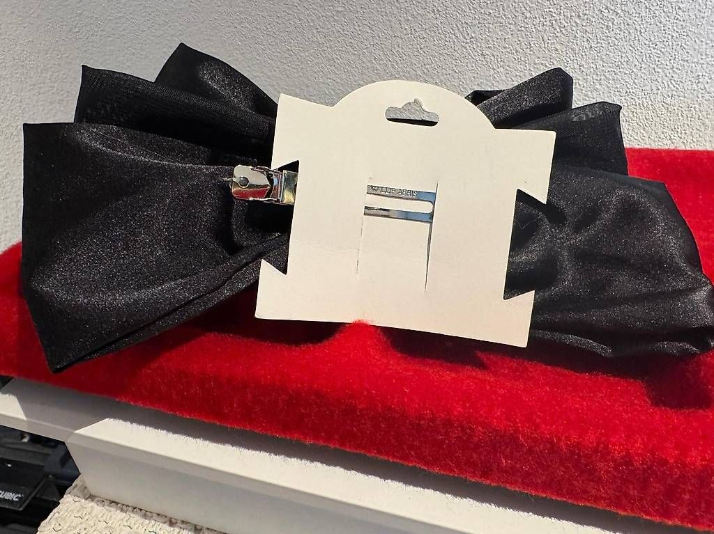 Haarschmuck: XL-Haarmasche schwarz – Neu und originalverpackt aus Luzern von Brokiland 1