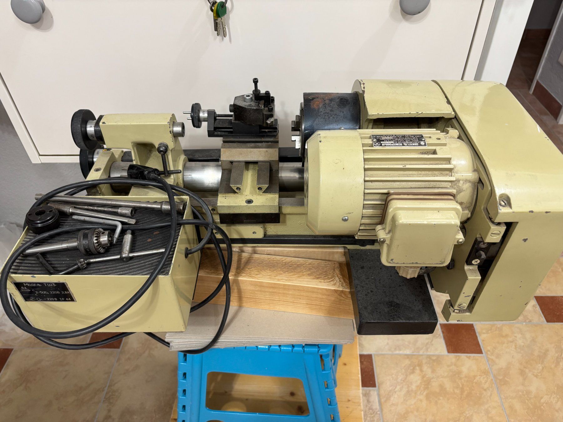 Tutte le macchine: Universal Drehmaschine – Difettoso da Gränichen venduto da bea_nkz7 1