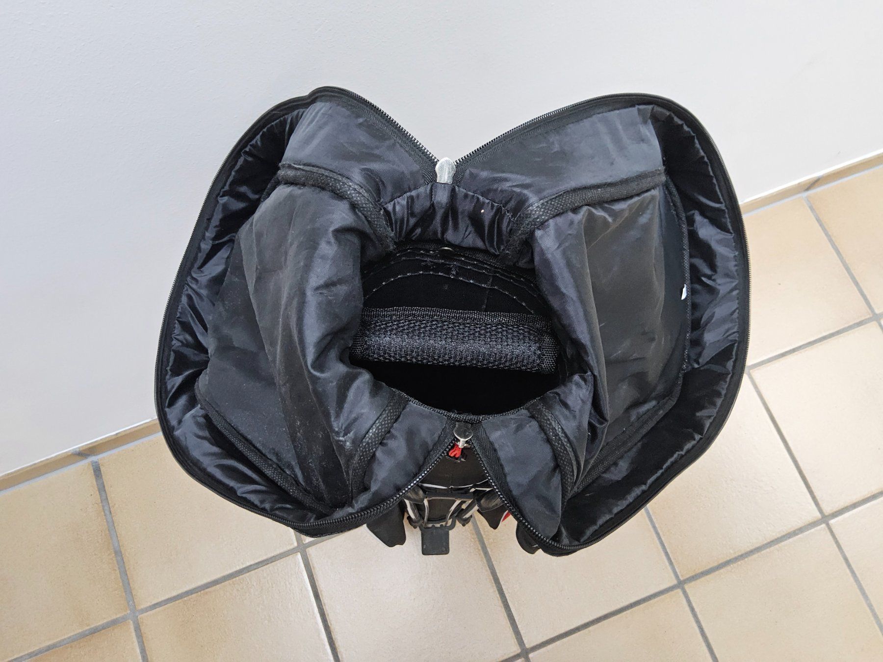 Borse: Golf Bag , Bleistifttasche – Usato da Bassersdorf venduto da wyd_k552 2