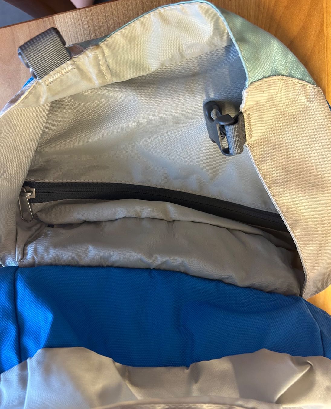 Meru Borse & Zaini: Kinderrucksack Meru – Usato da Schliern b. Köniz venduto da mar_6wsv 5