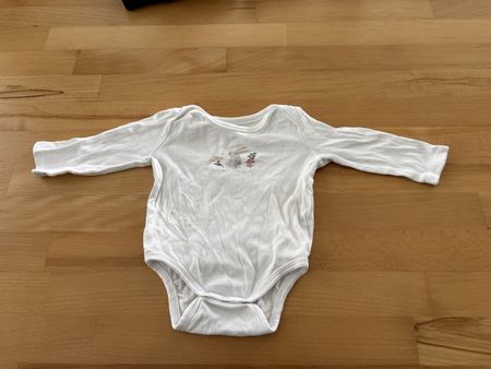 Langarmbody mit Hasenmotiv, Grösse 68, Top Zustand!