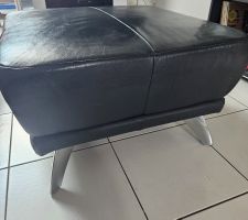 Hocker aus Leder