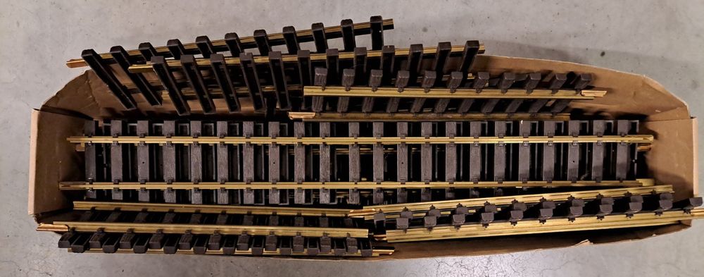Piko Binario Curvo G PI R1 – Raggio 600 Mm, 30°, Per Modellismo Ferroviario Scala G (Art. 35211)